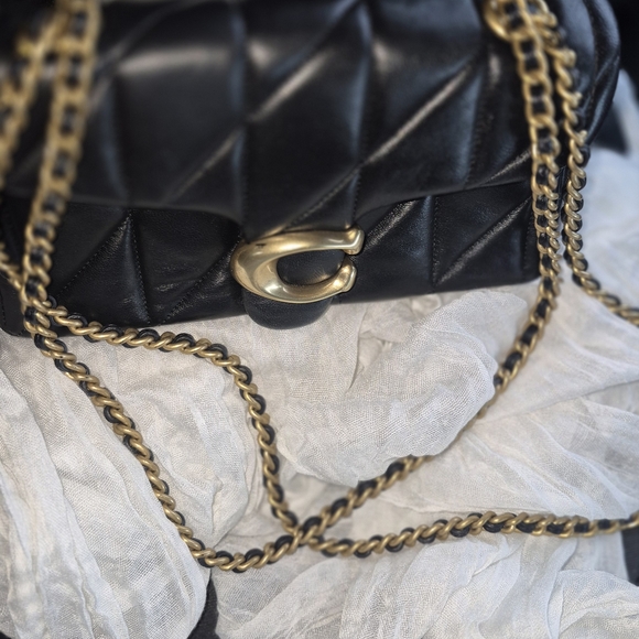 Coach  Quilted Crossbody/Shoulder Bag with Gold Chain Small but Mighty Tabby 20 - Picture 9 of 11